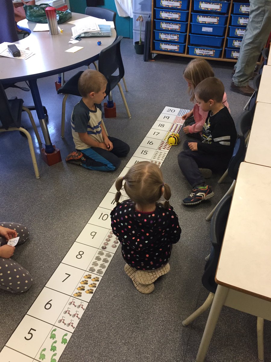 PCM &amp; <a href="/margreek/">Mario</a> <a href="/basinviewdrive/">Wokabri</a> programming BeeBots! What a great way to spend some of our afternoon.
#seewhatimlearning  #codingisfun