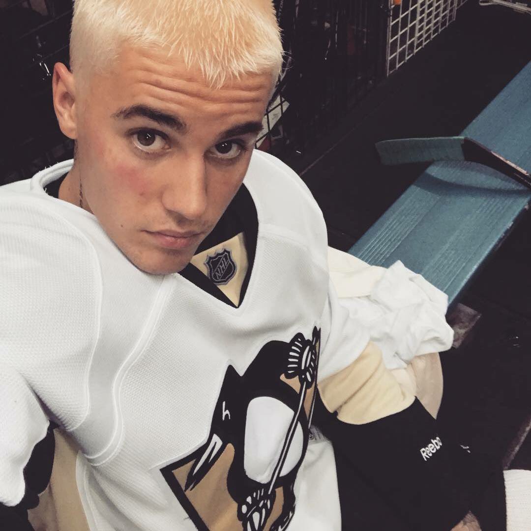 nshproud's tweet photo. They have @justinbieber, we have @carrieunderwood... 

We win. https://t.co/gO3MInZdNv