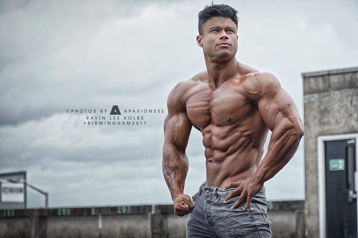 Hot new hunk alert ladies it's supersexy <a href="/RavinLee/">Ravin Lee Kolbe</a> #whattabody #whattaman in this stunning <a href="/apasionese/">Justin Chong</a> shot give him a cheeky follow! Enjoy!