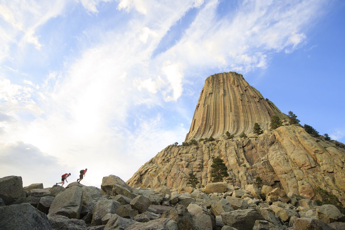 visitwyoming's tweet photo. Charming towns + Western history + unspoiled natural wonders= #BlackToYellow Learn more:https://t.co/l3dNz3EnRE #ThatsWY https://t.co/IO6GEE2sAK