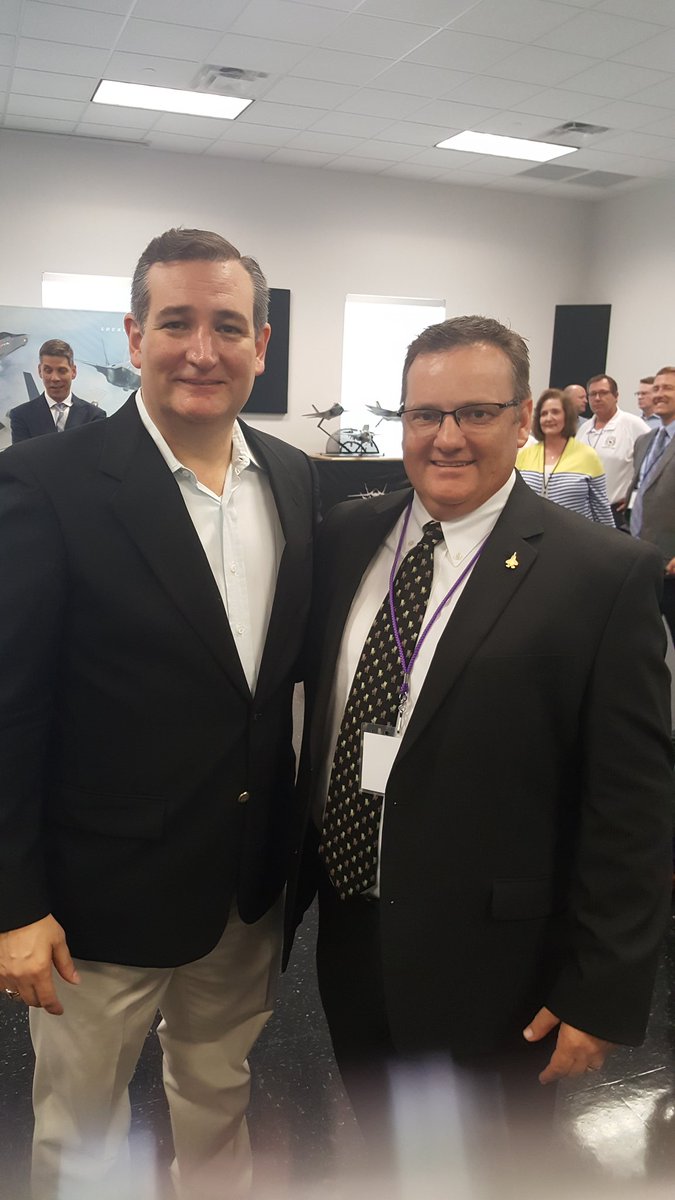 csoudelier's tweet photo. Great afternoon representing @cyfairchamber at the F35 Press Event with @tedcruz #incredibletechnology https://t.co/J5U6I8gpv3