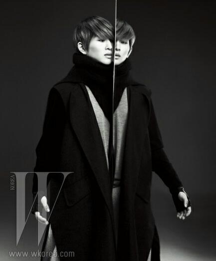 jinkination's tweet photo. Jinki x Mirror ..an aesthetic concept ✨ https://t.co/v7733JTeZD