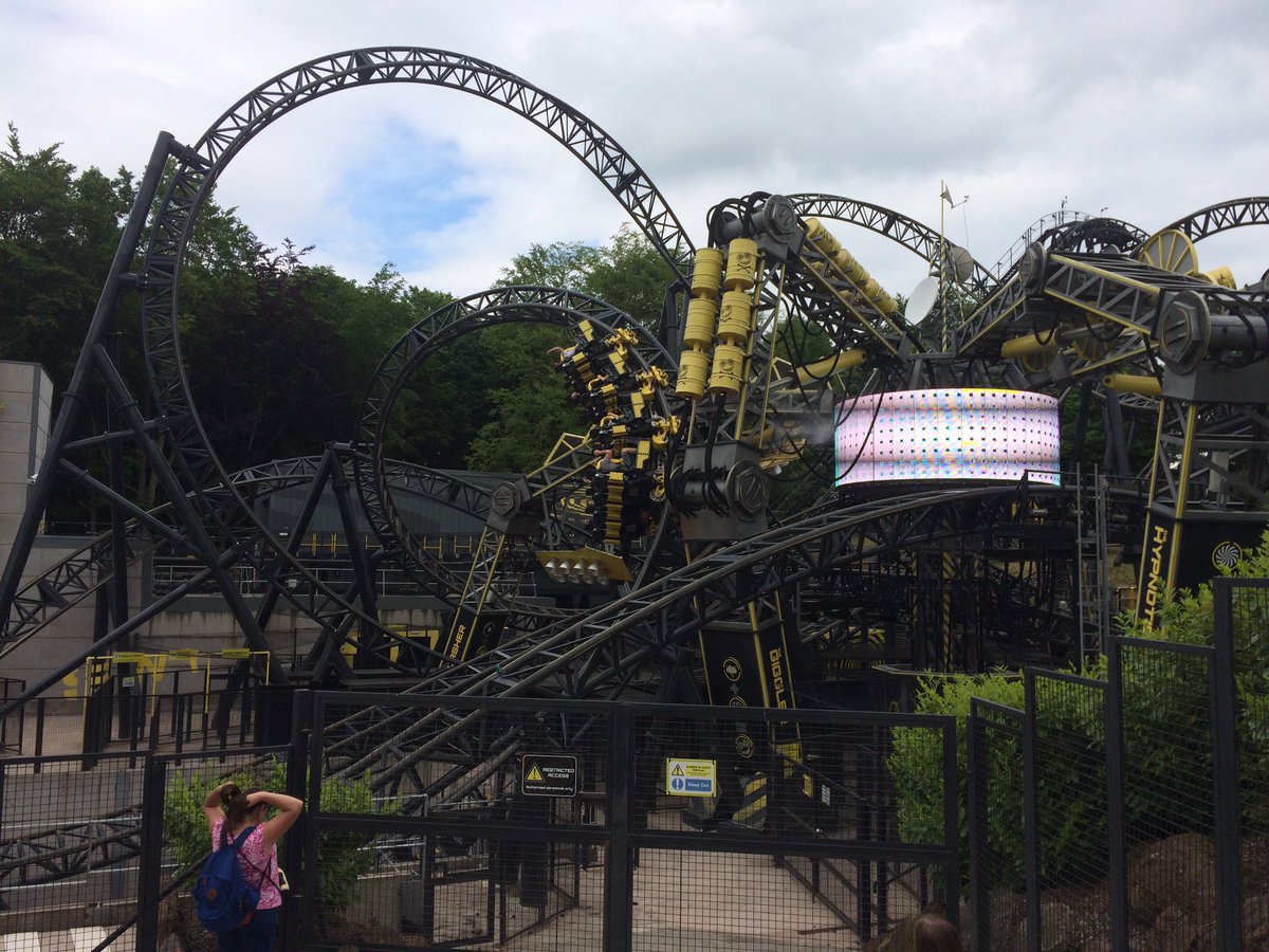pbroadhurstgolf's tweet photo. Great family day at @altontowers back to the golf grind tomorrow @ChampionsTour @EuroSeniorTour @GolfNorthants @GlenbraeUK @TotalMotionUK https://t.co/HcJItbYQjl