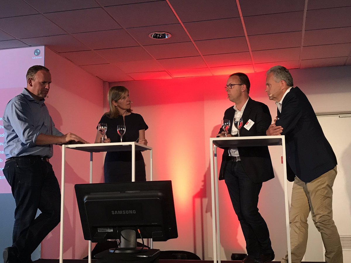 VincentGoemaere's tweet photo. think about customer experience first, technology 2nd @ExactOnline E-commerce Conf: Power your Decisions #ExactEcom17 @stardekk @Cubilis https://t.co/qvSKQ6TYYC