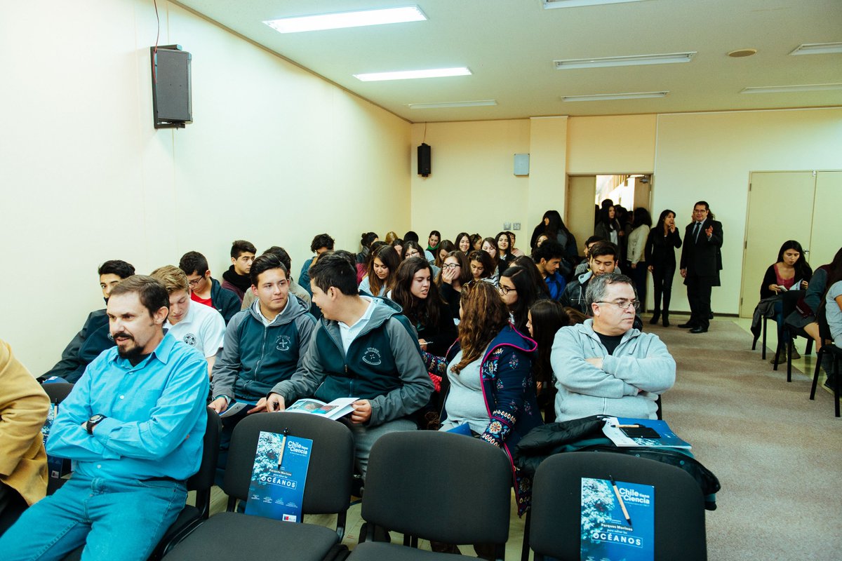 Proyecto_3Di's tweet photo. Con el panel “Nuestros océanos, nuestro futuro: Una mirada ecosistémica" se lanzó el Año de los Océanos #Tema2017 @exploraconicyt @UCNorte https://t.co/wag8AGclYI