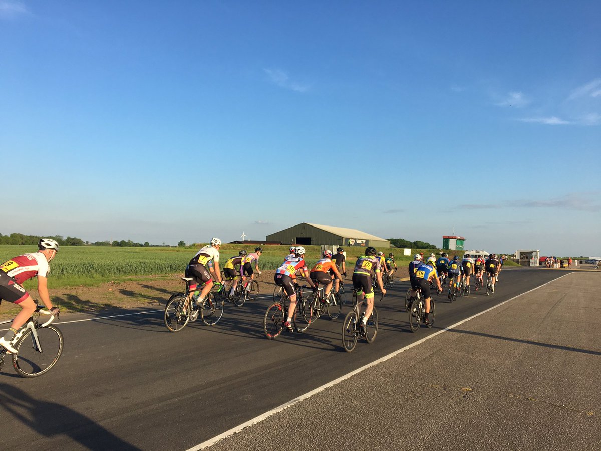 Cat 4s away in the ☀️☀️☀️@BlytonParkDC