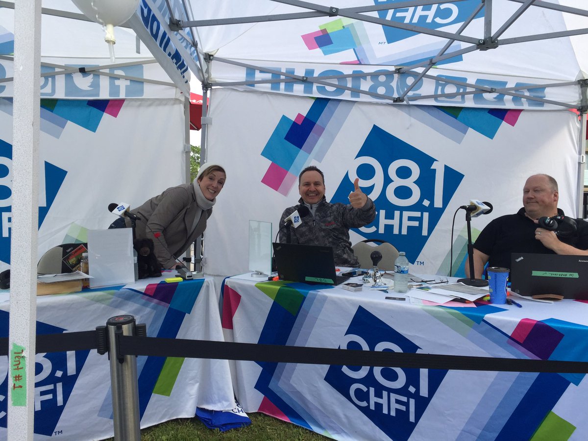 Started my day with #TimHortonsCampDay and these 2 radio friends, @darrenblamb and Mo. I'm ready for my day!  #proudtoworkatbmo #98.1