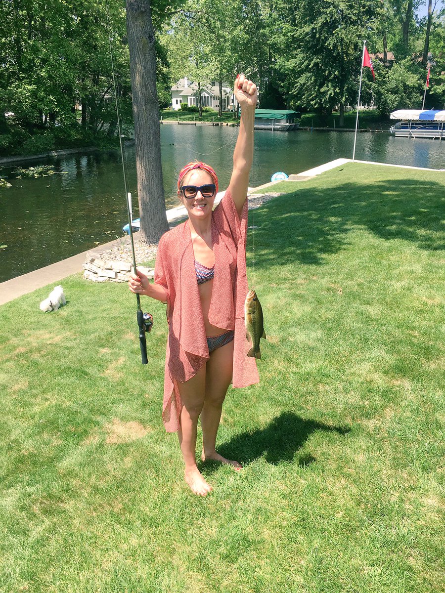 michelleskoning's tweet photo. Caught a fish!!#vacation #Indiana #Fishing #ThrewItBack https://t.co/bjrCRTQ9Tc