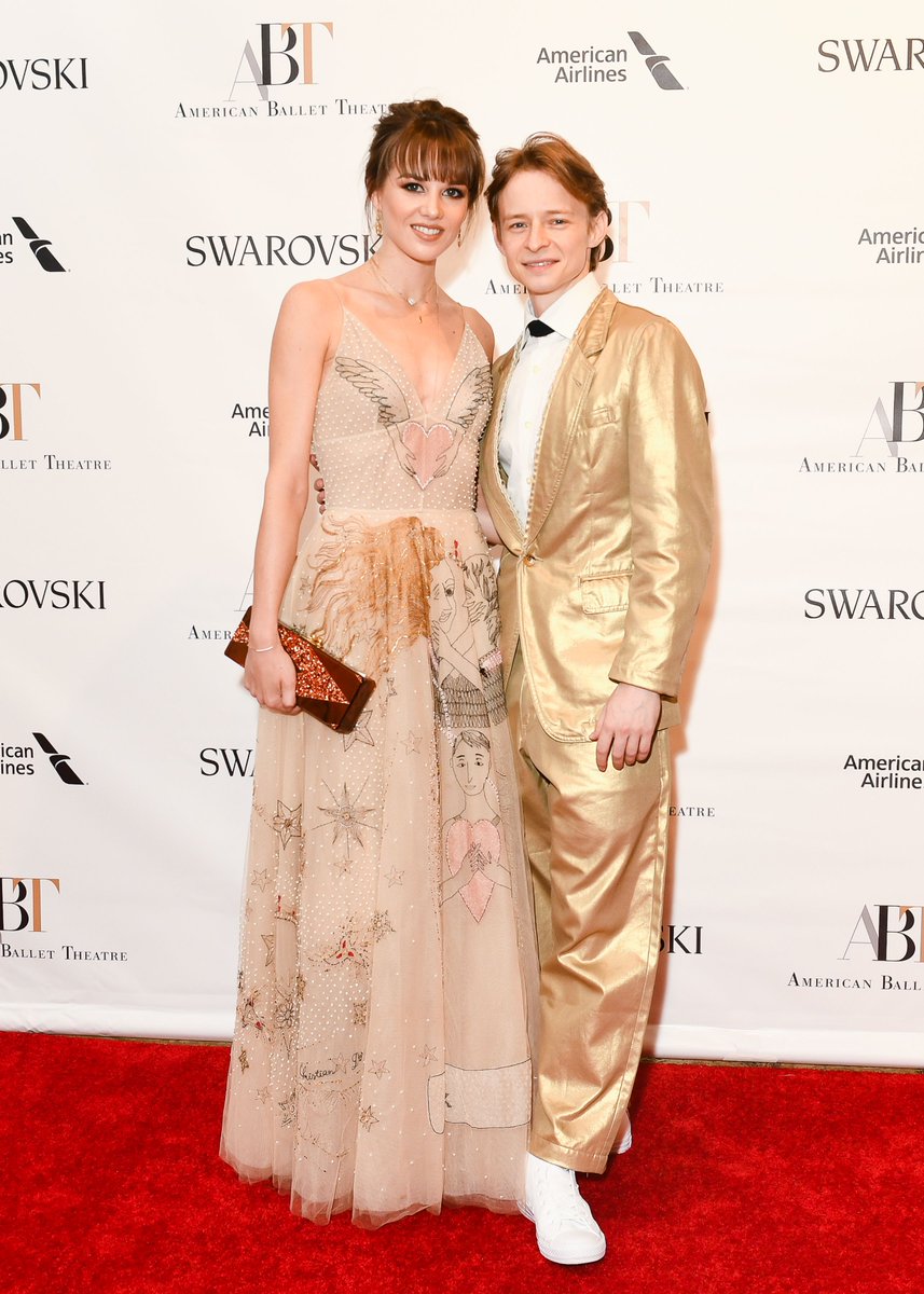 BeyondTCurtain's tweet photo. @ABTBallet puts together a stunning #whippedcream #gala Photo by @hunterabrams read the full #style review at https://t.co/G0rePSey8A https://t.co/rwvlNDPUMm