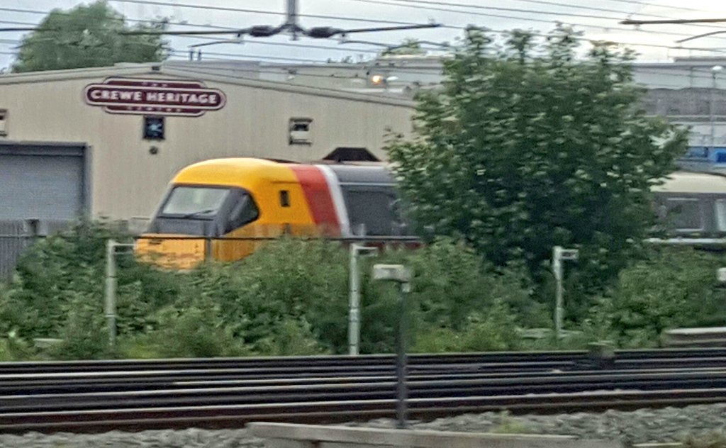 PaulVanston's tweet photo. Spotted 1980s #AdvancedPassengerTrain at #Crewe from a #Pendolino train with tilt capability. Thus, apparent failures can lead to success. https://t.co/QujQ2mC7f1