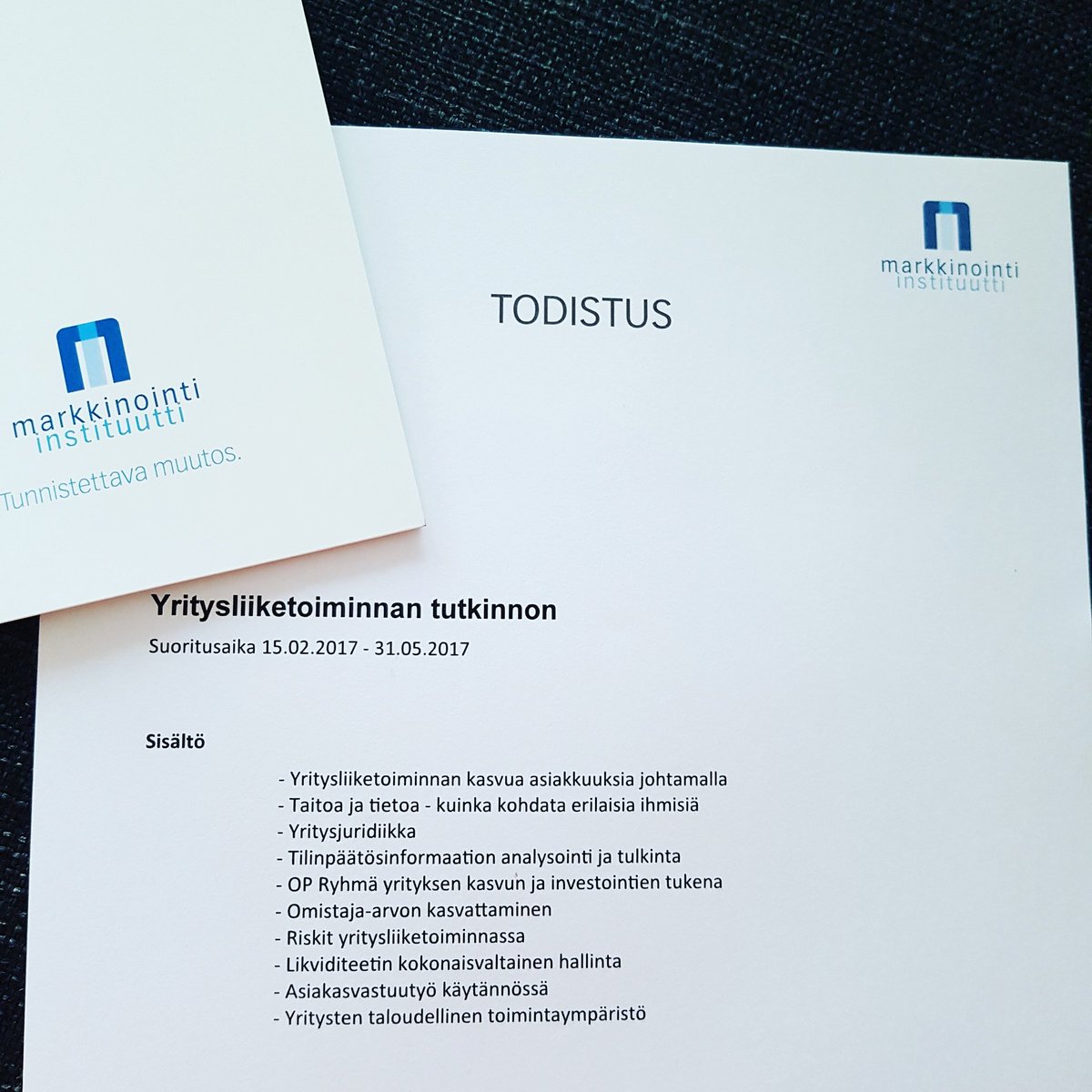 mira_hietanen's tweet photo. Tutkinto suoritettu ja todistus saatu ☺ Samalla ollut mahtava tutustua uusiin ihmisiin ja verkostoitua #yltpro #opryhmä https://t.co/foxbWJyVwu