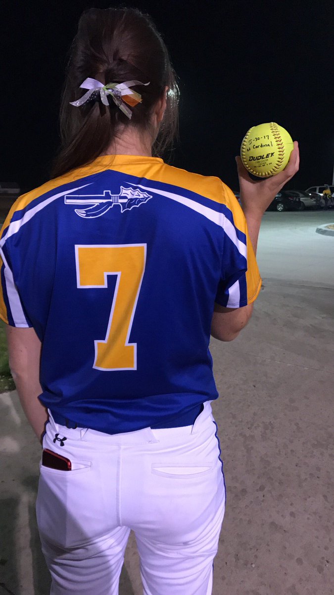 SoftballWapello's tweet photo. GAME 6 &amp; 7 ♥️⚾️ #doitforsierra https://t.co/RJf9ewkz23