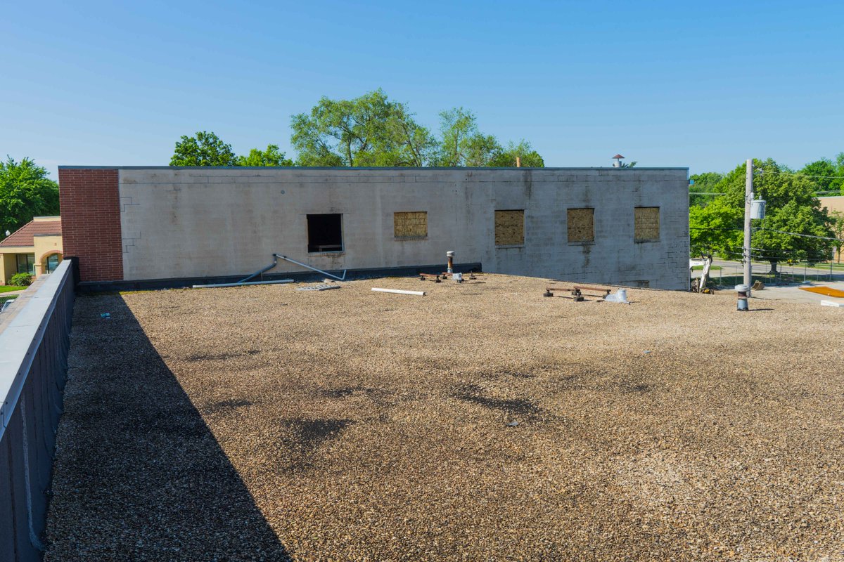 Work has begun on 8100 Newton. #harenlaughlin #harenlaughlinconstruction #webuildwithpurpose #buildingintegritysince1932