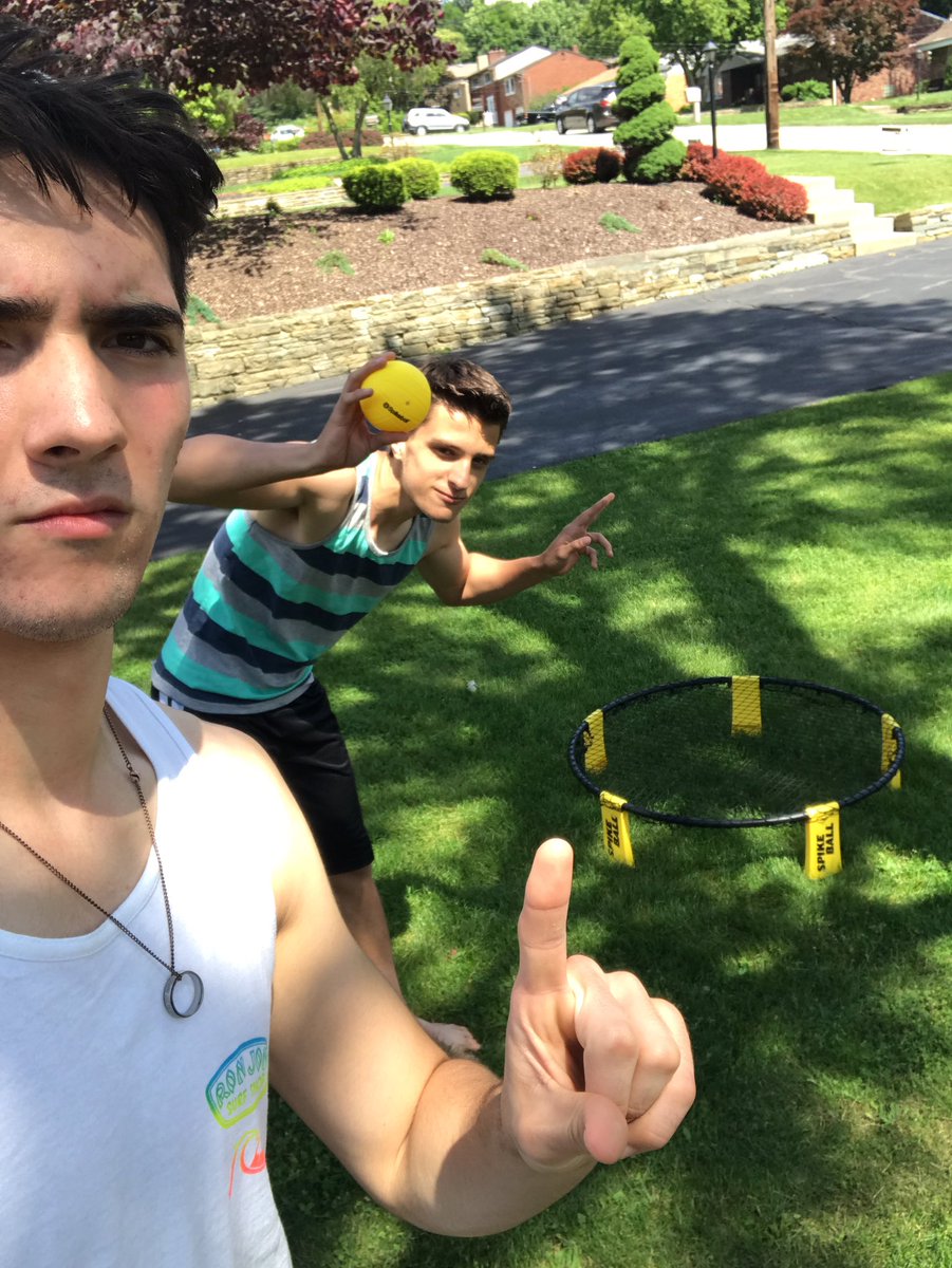 ScrantonSpikerz's tweet photo. The grind never stop https://t.co/YY6xkAwRUX