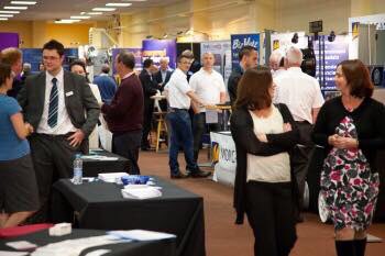 Projectyour's tweet image. Are you exhibiting at a #businessexpo then why not #Hire #projectorscreen #professional #brighton #sussex