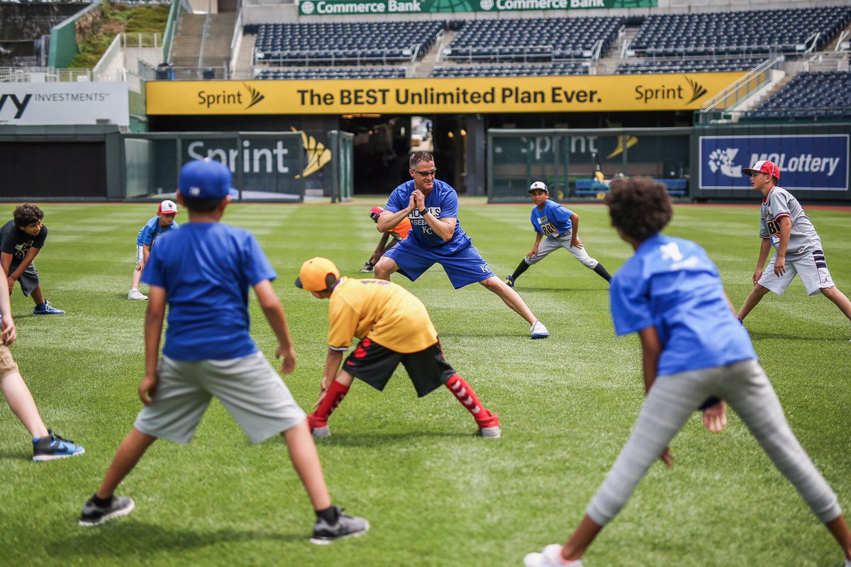 Royals's tweet photo. Thanks to Alex Gordon, @MattStrahm, #Royals Trainers, @PBATS, @TheTHF &amp; @SunLifeUS for hosting today's PLAY clinic! https://t.co/YmnccIogIj https://t.co/l6xhbAXvmF
