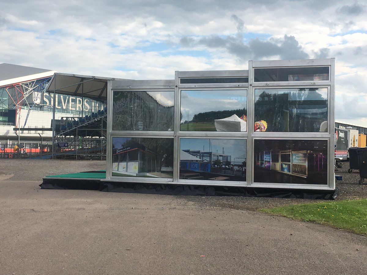 Just finished installing the infinite moving venue for the #Williams40 event at <a href="/SilverstoneUK/">Silverstone</a> ready for Friday. Hope the weather holds