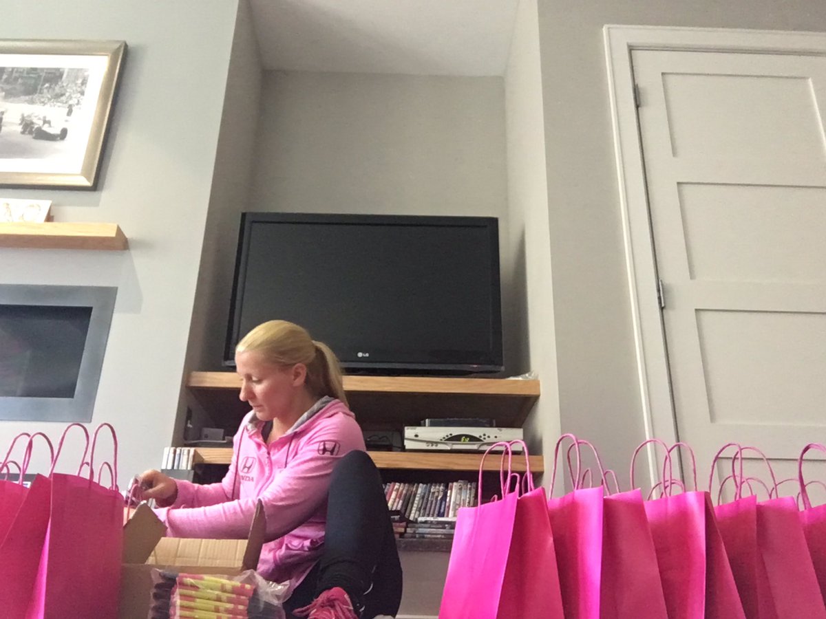 PippaMann's tweet image. Back in the present... stuffing gift bags for our @GetInvolved2017 #KartingNight at @SIKarting this eve! I may be here a while... 😅