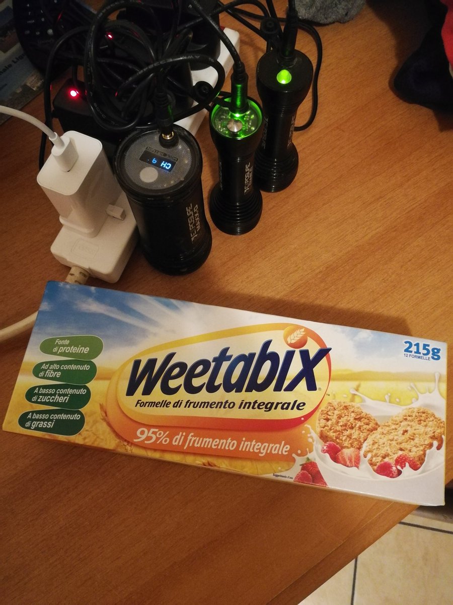 dai_bowkett's tweet photo. @eeecoaching @wheels_n_spokes @UKXCNews Weetabix italiano #riskedit https://t.co/a3qESmEdja