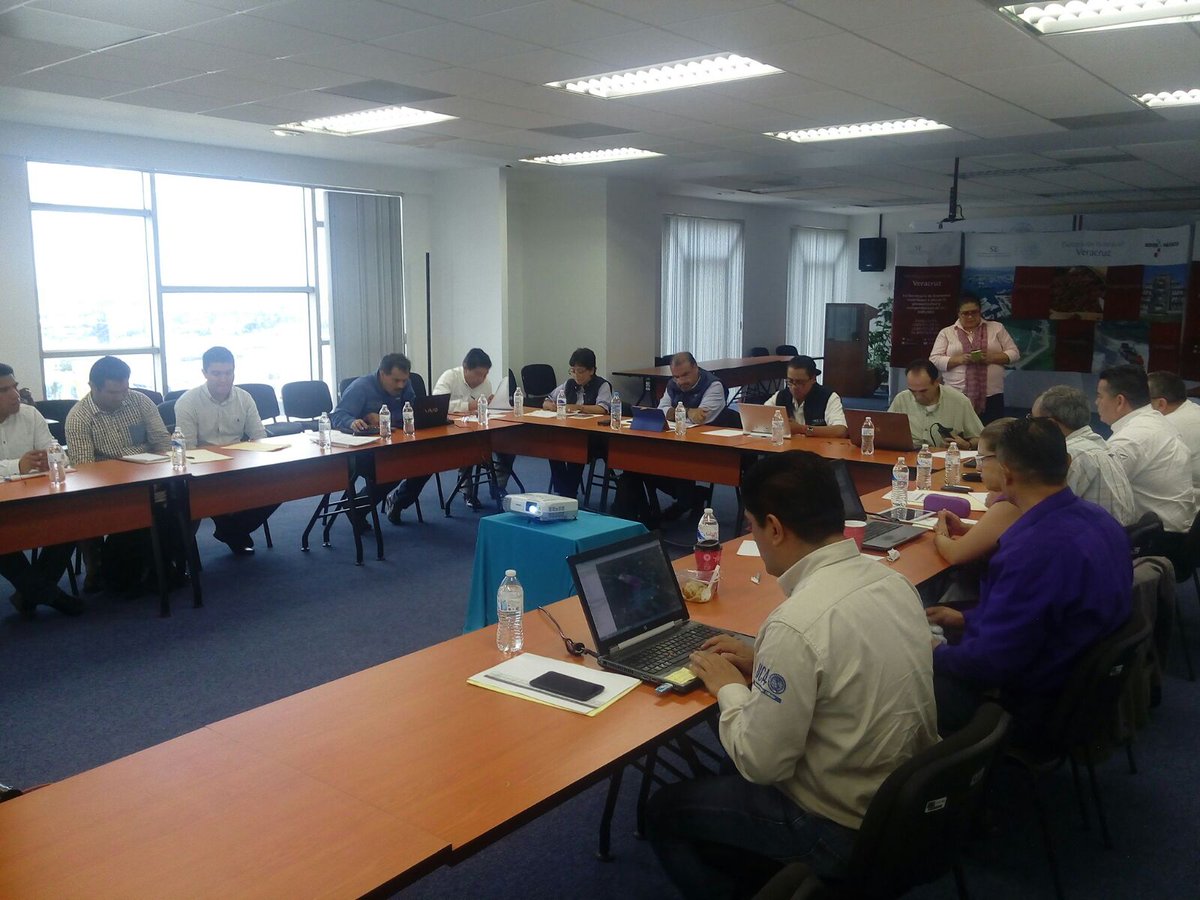 PAgraria's tweet photo. Reunión de trabajo en seguimiento a los acuerdos adoptados conjuntamente con @RAN_Nacional relativos al #CONCOE #FANAR en #Veracruz https://t.co/9T06SvWSKl