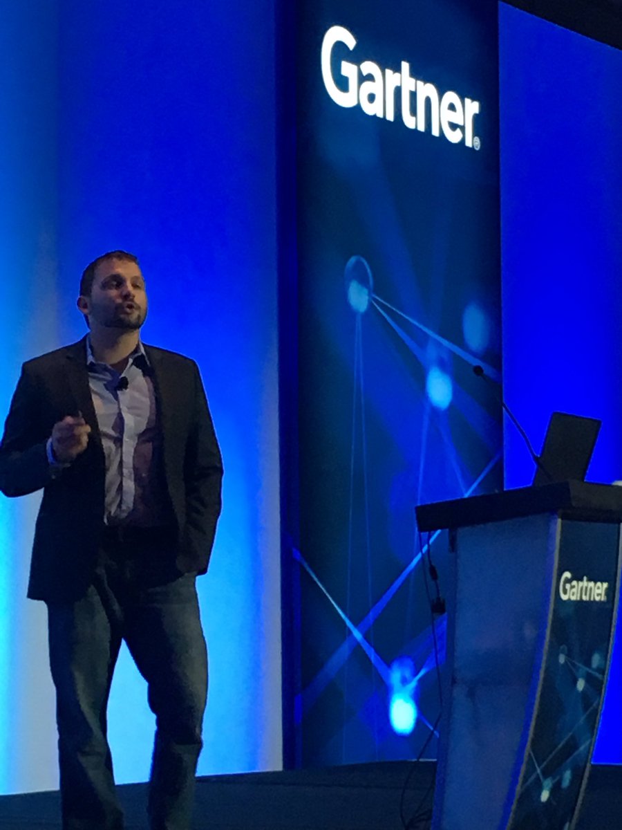 JeffreyJGross's tweet photo. #GartnerEA #axway customer PODs @Bill_Bensing shares co-creation helped PODs innovate & drive customer value experience & people ecosystems https://t.co/hUXJ9Nqtju