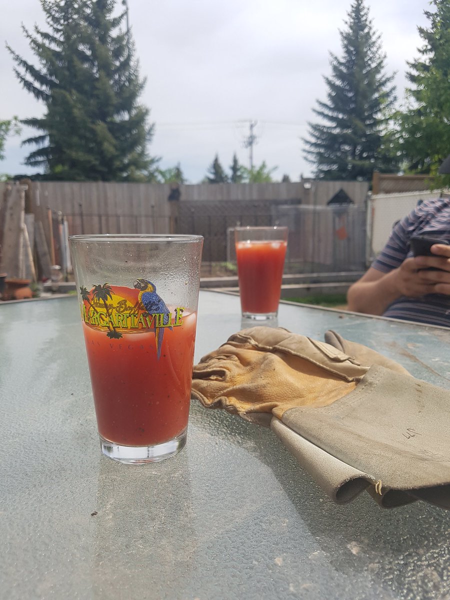 ThisOleBoy1's tweet photo. Obligatory #CaesarWednesday post with @Sea_Brad! https://t.co/b9s5R3RDC1