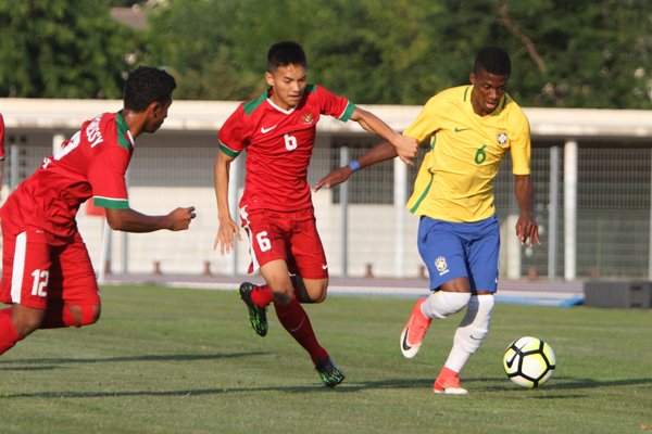 TournoiMRevello's tweet photo. Le Brésil 🇧🇷 vient à bout d'une Indonésie tenace 🇮🇩
🗒️Le résumé complet ▶️https://t.co/UambzZHGAF #BRAINA https://t.co/GKT3CaD0Z2