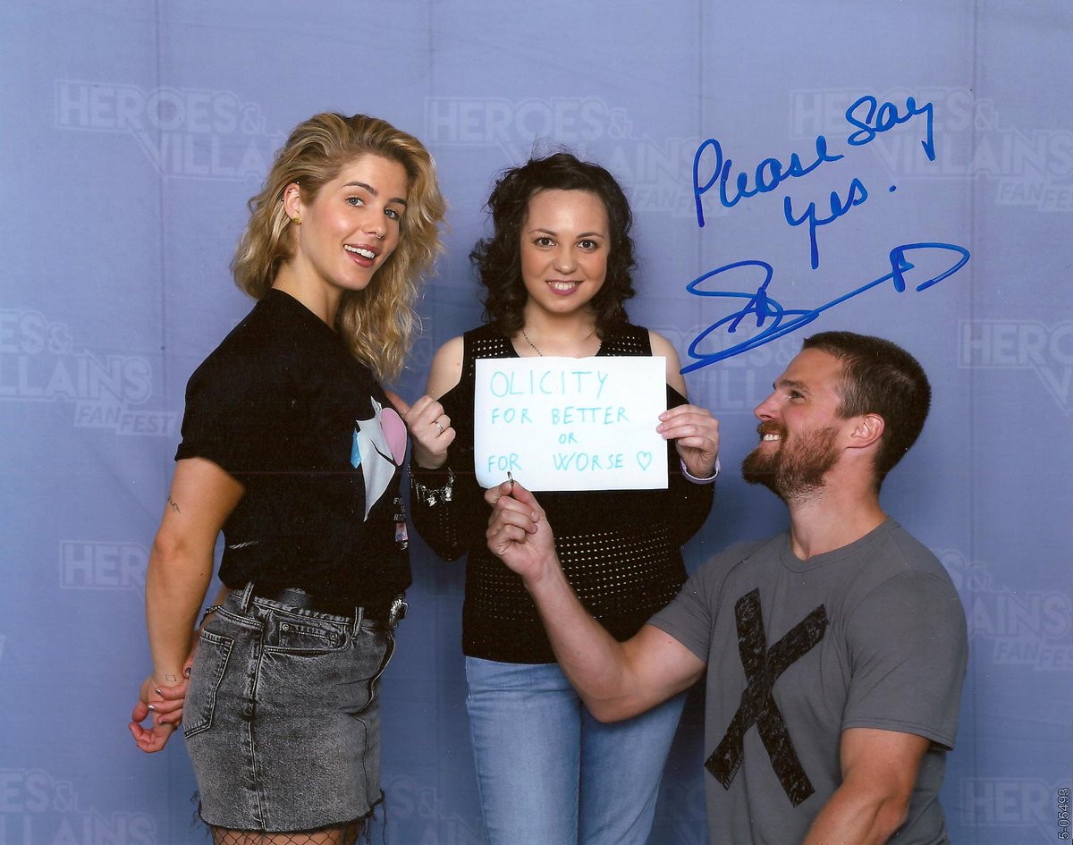 Alice160383's tweet photo. And NOW the proposal in HQ!!!! #HVFFLondon #olicity https://t.co/xht9dBdnCT