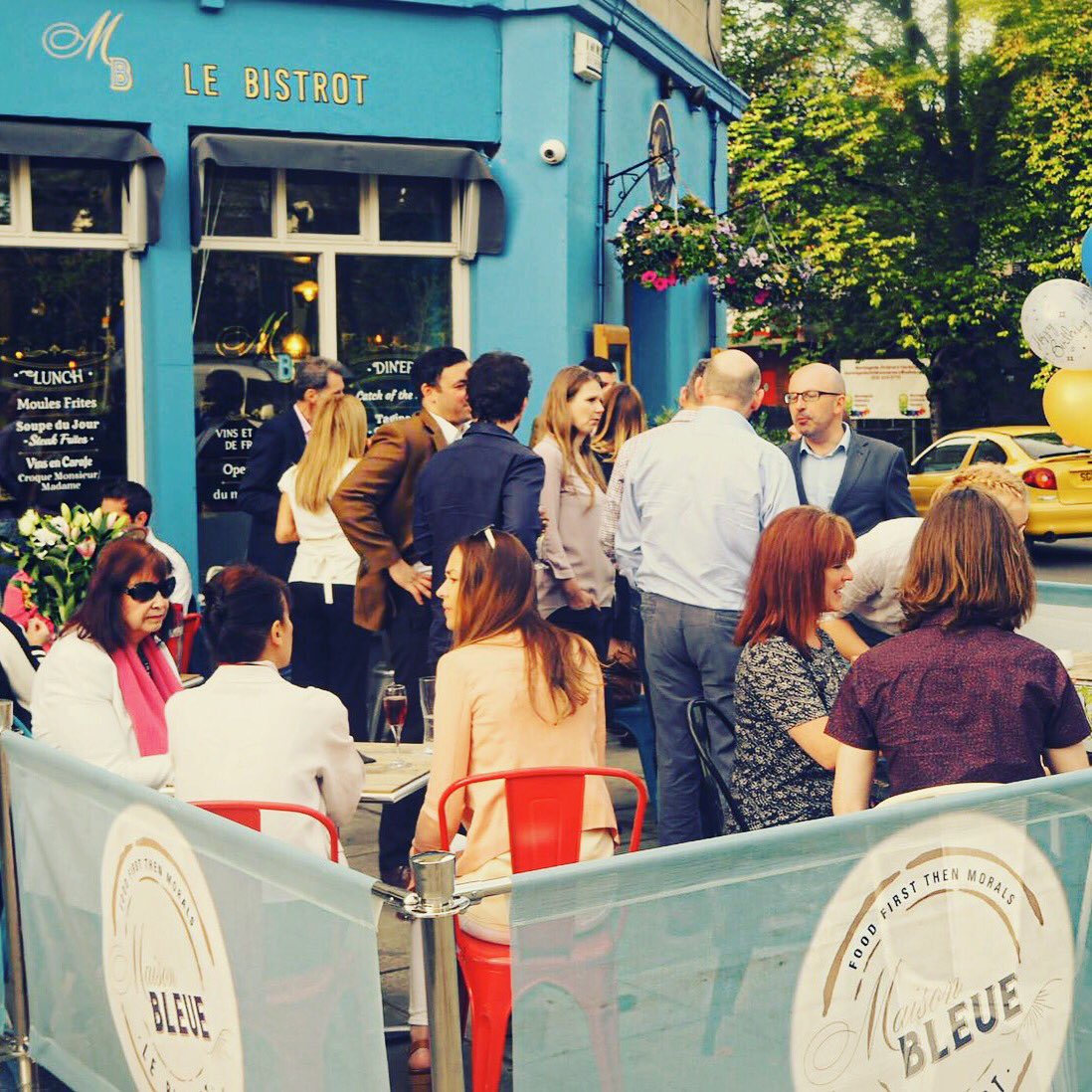 MaisonBleueEdin's tweet photo. Le Bistrot is One!!! First bday party off to a sunny start! Food &amp; wine parties rock  #morningside #restaurant #sunnyday https://t.co/c3YGOPrpKu