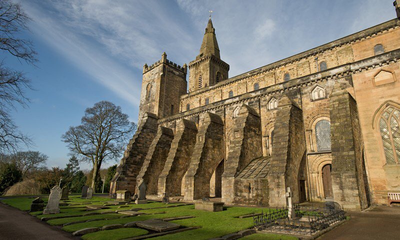 tregolfhistoric's tweet photo. #dunfermlineabbeyandpalace, great historic site in the heart of #fife. A must see when in #scotland https://t.co/Le61c2y9pd #forthrivertour https://t.co/114JKCfGUT