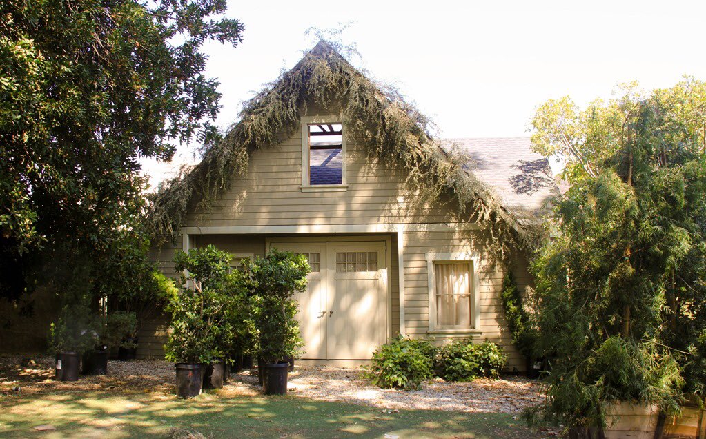 LoveNaley23's tweet photo. Day 21- I LOVE Spencer's barn! #PLLChallenge https://t.co/RQrlTo2c6g