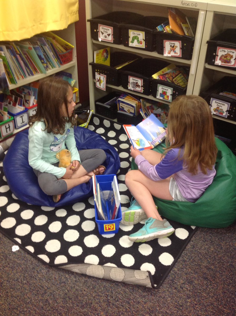 jawagnerPLS's tweet photo. We went to visit 1st grade today! We got to sit in desks and ask questions and read 1st grade books!Thanks @kstormopls for inviting us! https://t.co/MDJEE4CE4u