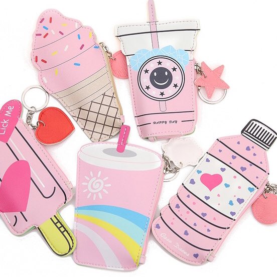 dulcewashitape's tweet photo. Ya en la tienda, estos monederos tan fresquitos 🍦 https://t.co/aJral0H3MQ https://t.co/7VZAjllAd6
