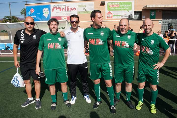 itrigueros23's tweet photo. Con mis compañeros Valentín,  Valverde,  Felix, Balsalobre y Belluga de @ranerocfveteran @raneroficial @jvm060477 @abalsa69 https://t.co/OtKpf8j3lC