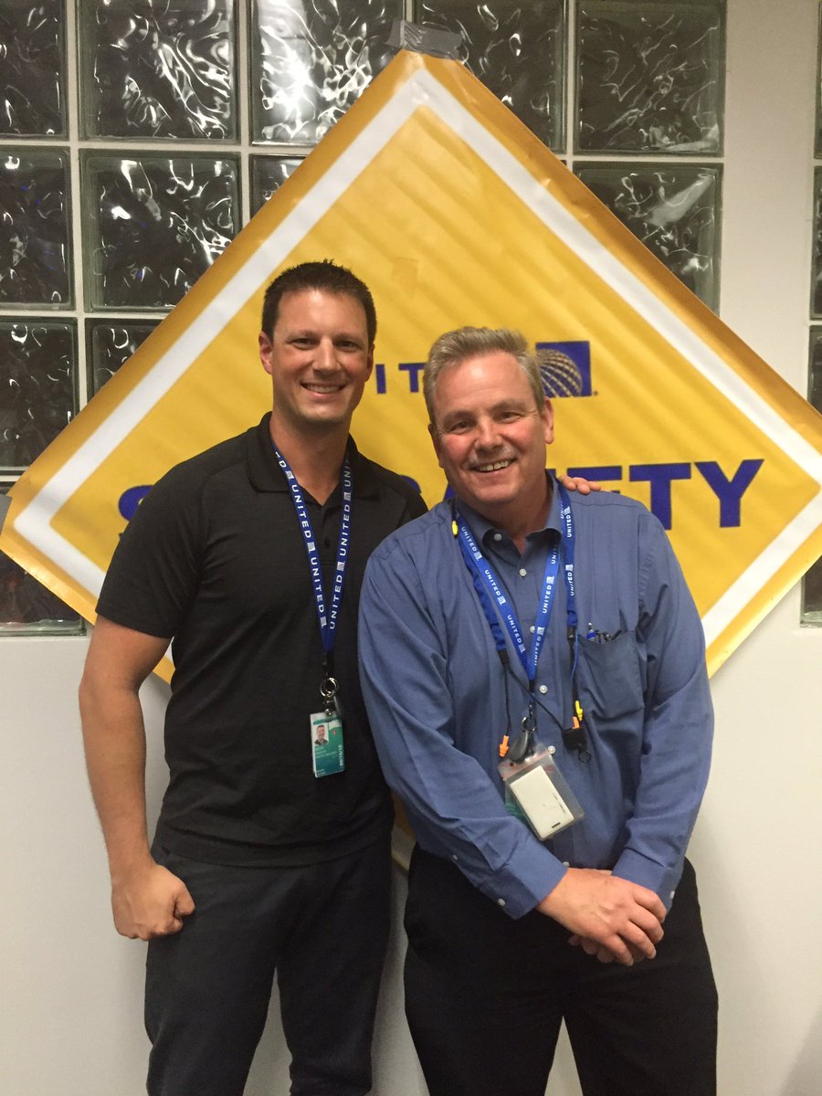 sfo_safety's tweet photo. @sfo_safety @weareunited @Jennifer111797 @lax_safety https://t.co/VjqVpbCcwd