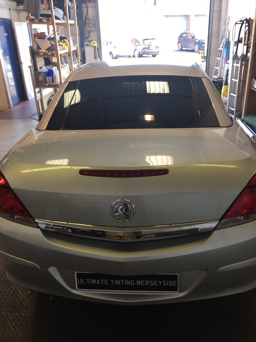 UT_Merseyside's tweet image. Vauxhall Astra twintop in for 5 %  llumar window tint for added style and comfort