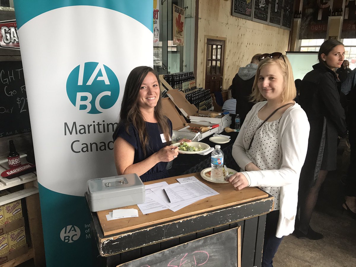 FKParsons's tweet photo. Hard-working @IABCMaritimes Board members @jillmaccannell and @HFX_Lauren enjoying yummy eats at #ContentUntapped https://t.co/w4TBeRYXeN