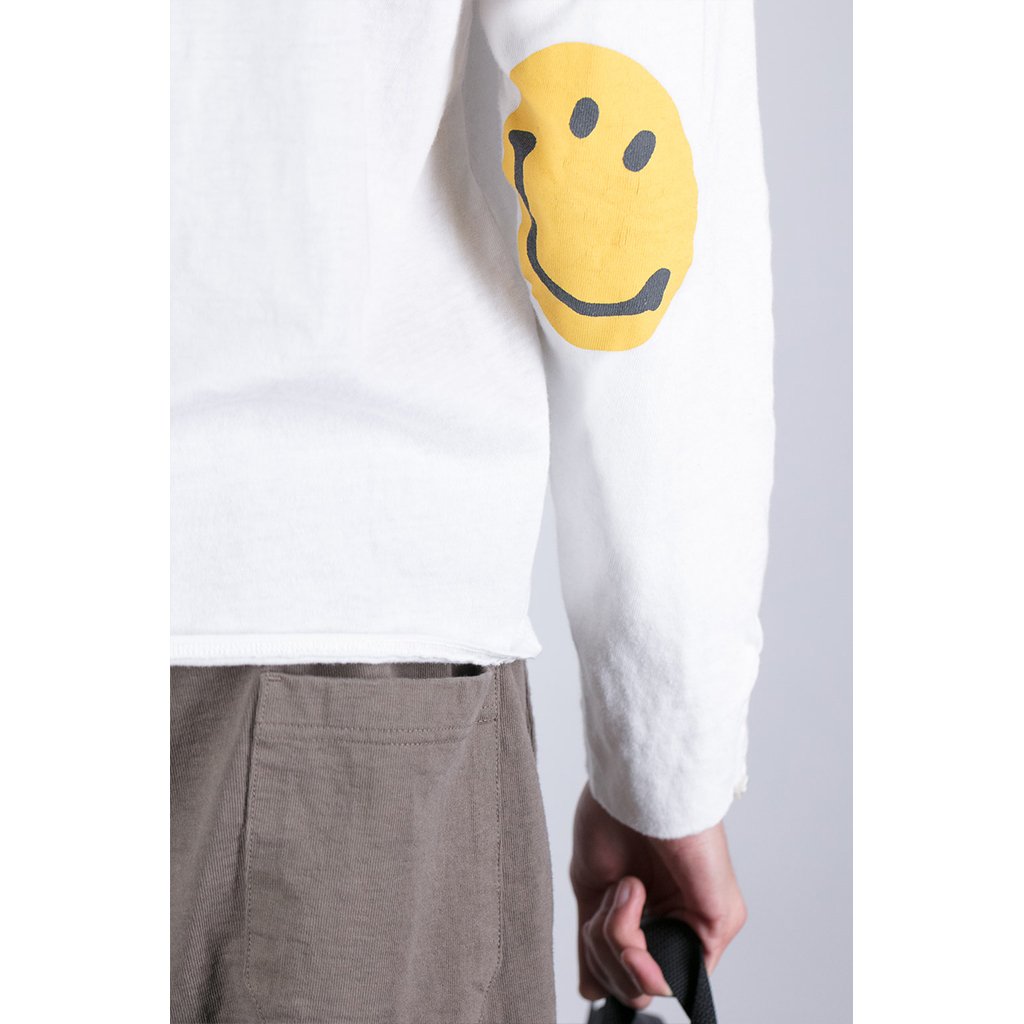 BlueButtonShop's tweet photo. #Kapital Classic Smily Elbow Long Sleeve Tee
On Him:
#Jackman Baseball Pants
#YoshidaPorter #Porter Daypack
#AuroraShoes https://t.co/PjhUu9zhsw