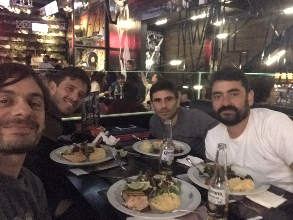 Linda cena !!! <a href="/leogasman/">Leo Mansilla</a> #marcos #chapu 🇦🇹🇦🇹🇦🇹