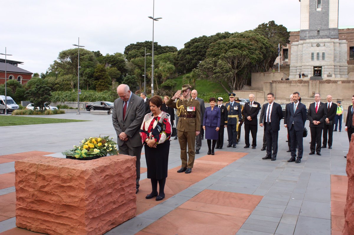 AusHCNZ's tweet photo. Sir Peter and @GovGeneralNZ paid their respects at Pukeahu to the Anzac soldiers past and present #gginnz https://t.co/rp6FsHzA9H