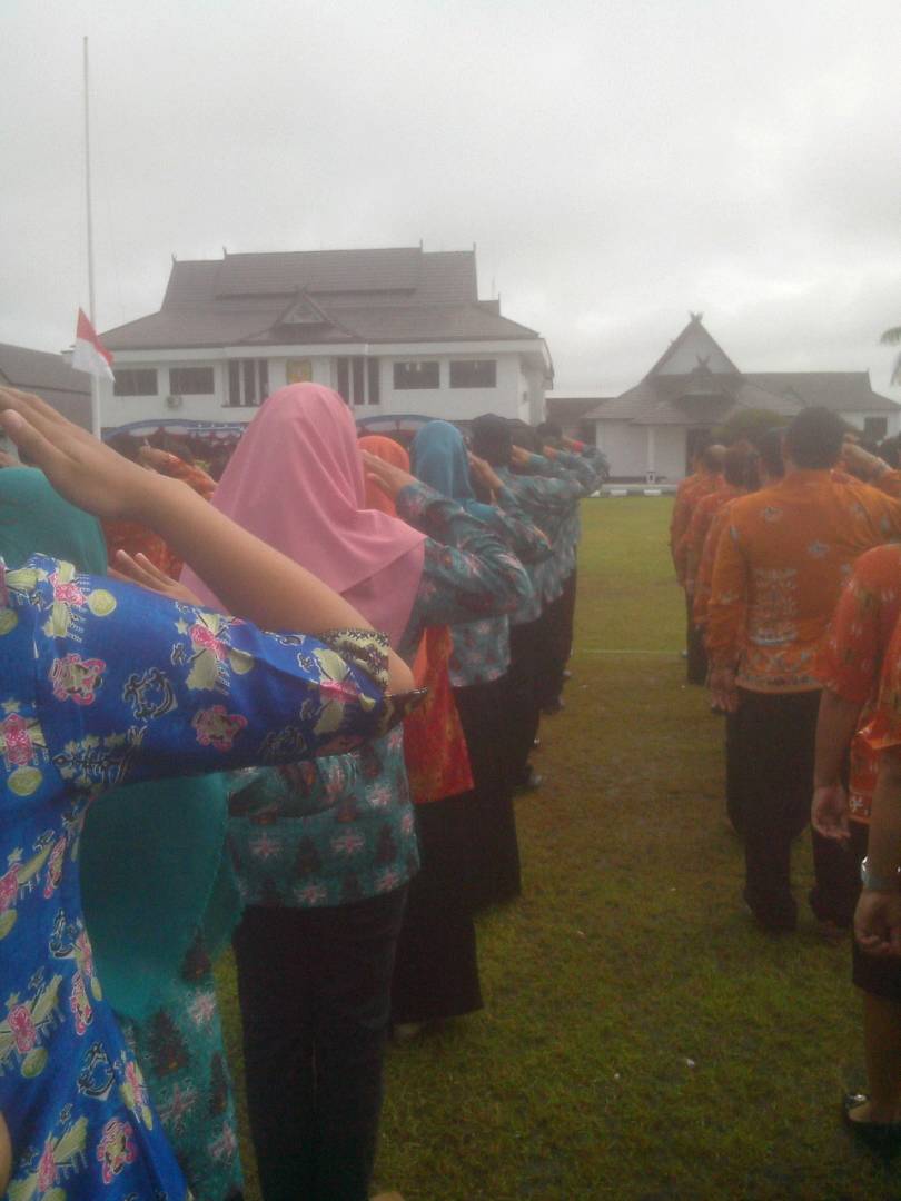 Kami Pancasila..
Upacara gabungan dg Pemda Kab. Gunung Mas. Hari Kelahiran Pancasila..