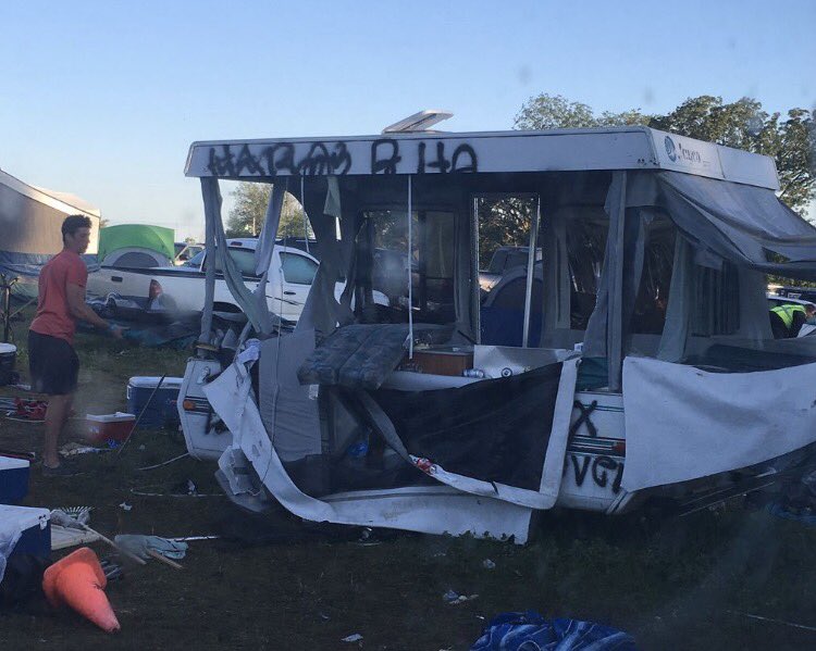 SamLarson14's tweet photo. 5 weeks until wefest, pack your bags https://t.co/szLIgwpTGL