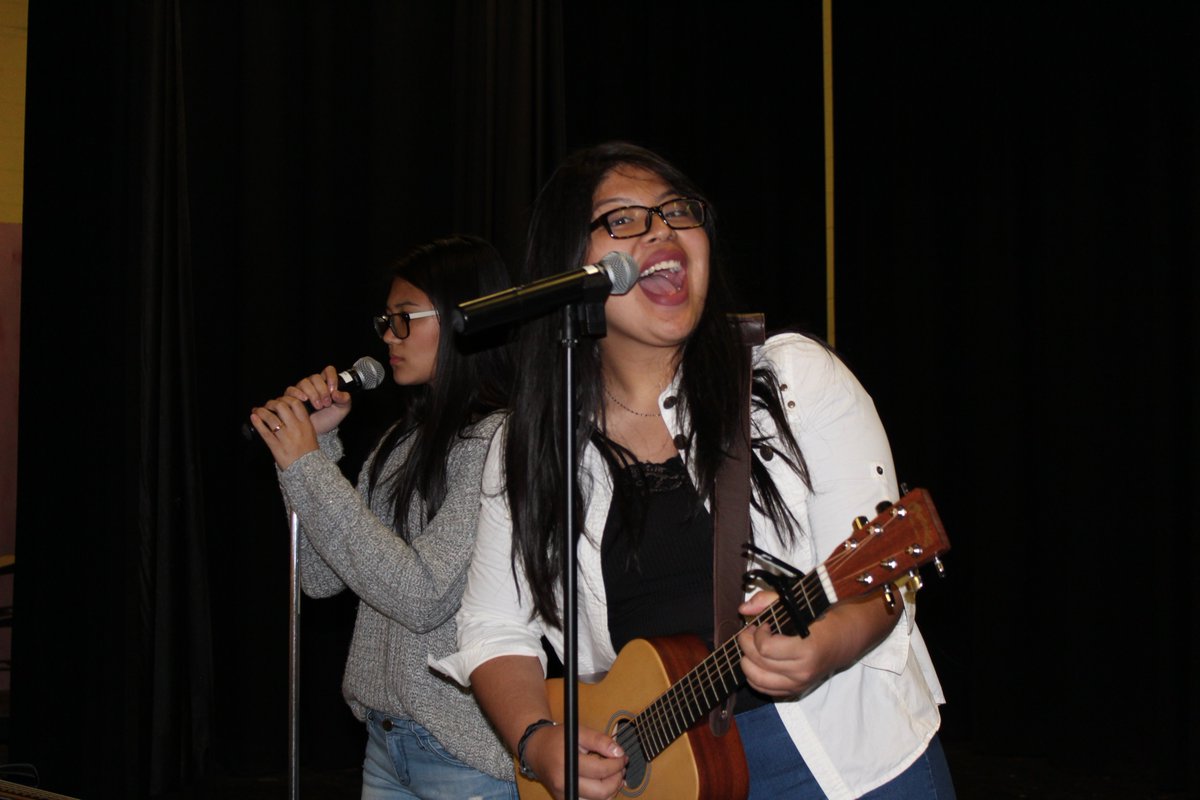 ColoniaHigh's tweet photo. Christine and Keiko during sound check https://t.co/WjMnwDV7Fc