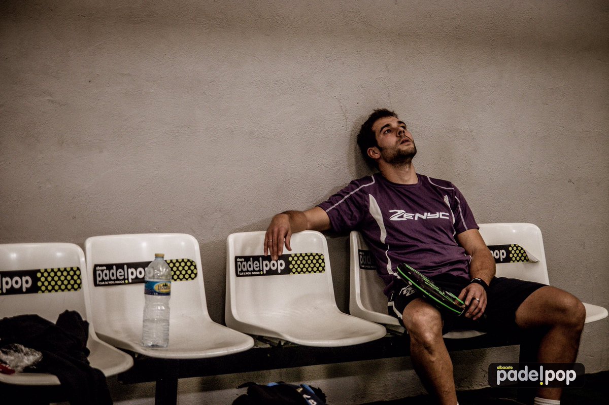 fotopadelAB's tweet photo. La #desesperacion en el #padel #amo este #deporte a la par que lo #odio #padeltime #padelamateur #albacete #WPTValladolid #wpt @AJPAA_APT https://t.co/xofaF7kgyB