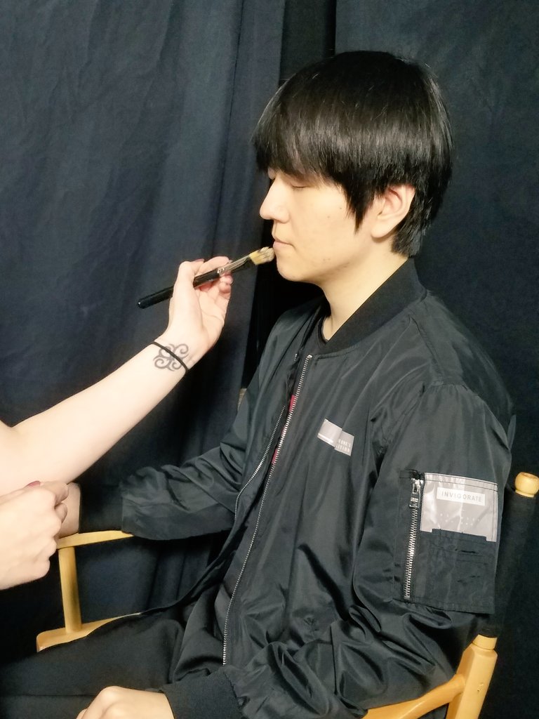 Apop1exia's tweet photo. @_yDnaD at #RiotStudio https://t.co/yJcQ9wdYeh