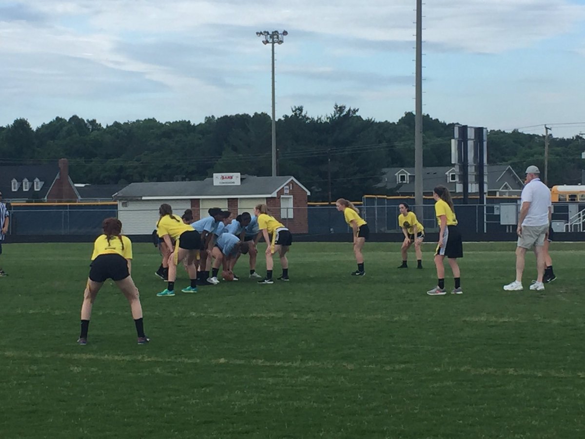 M_villeHS's tweet photo. Frosh vs Soph Powderpuff game! Sophs win 28-7. Both teams were great sports. #awesomeldstudents https://t.co/USyPp92e3S