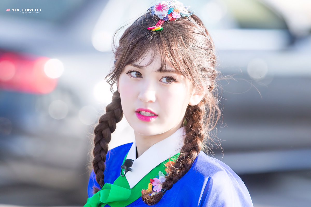 170515 #전소미 #소미 #Somi
시집가는거 같누,,,,,,
<a href="/jypnation/">JYPnation</a>