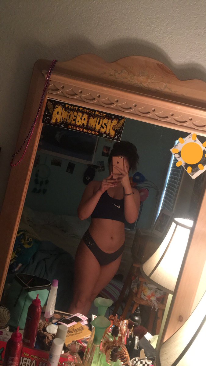 MarieAdkison's tweet photo. summers been feeling kinda hot so I decided to take off just a tiny bit more🌞 #2MonthDifference https://t.co/VQO5ER4bua