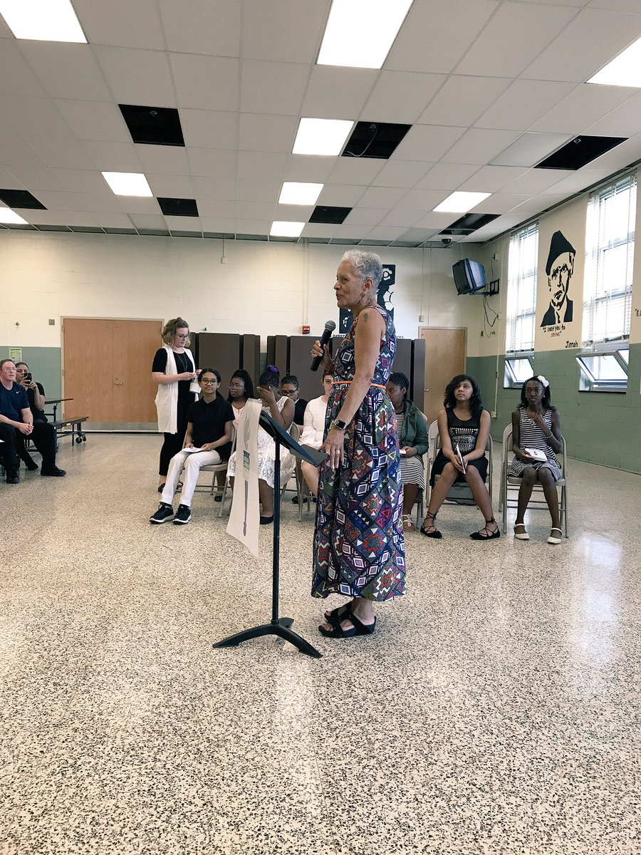 Ms. <a href="/Karenkbarnes/">Karen Barnes</a> greeting the new @nhs_njhs inductees. #EngageSWA