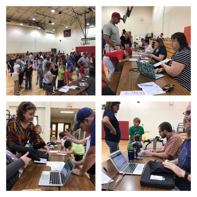 MCSCSchools's tweet image. MCS Indian Academy students &amp;amp; parents receiving their MacBook Air Laptops and training!  #Indianpride #dedicatedstudents #dedicatedstaffl